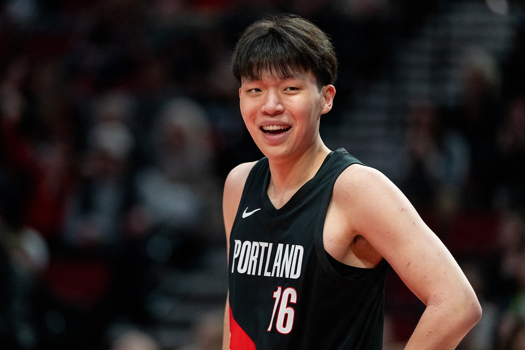 MK体育-杨瀚森点评自己的NBA菜鸟赛季：有太多遗憾&amp;不满 给自己打40-50分